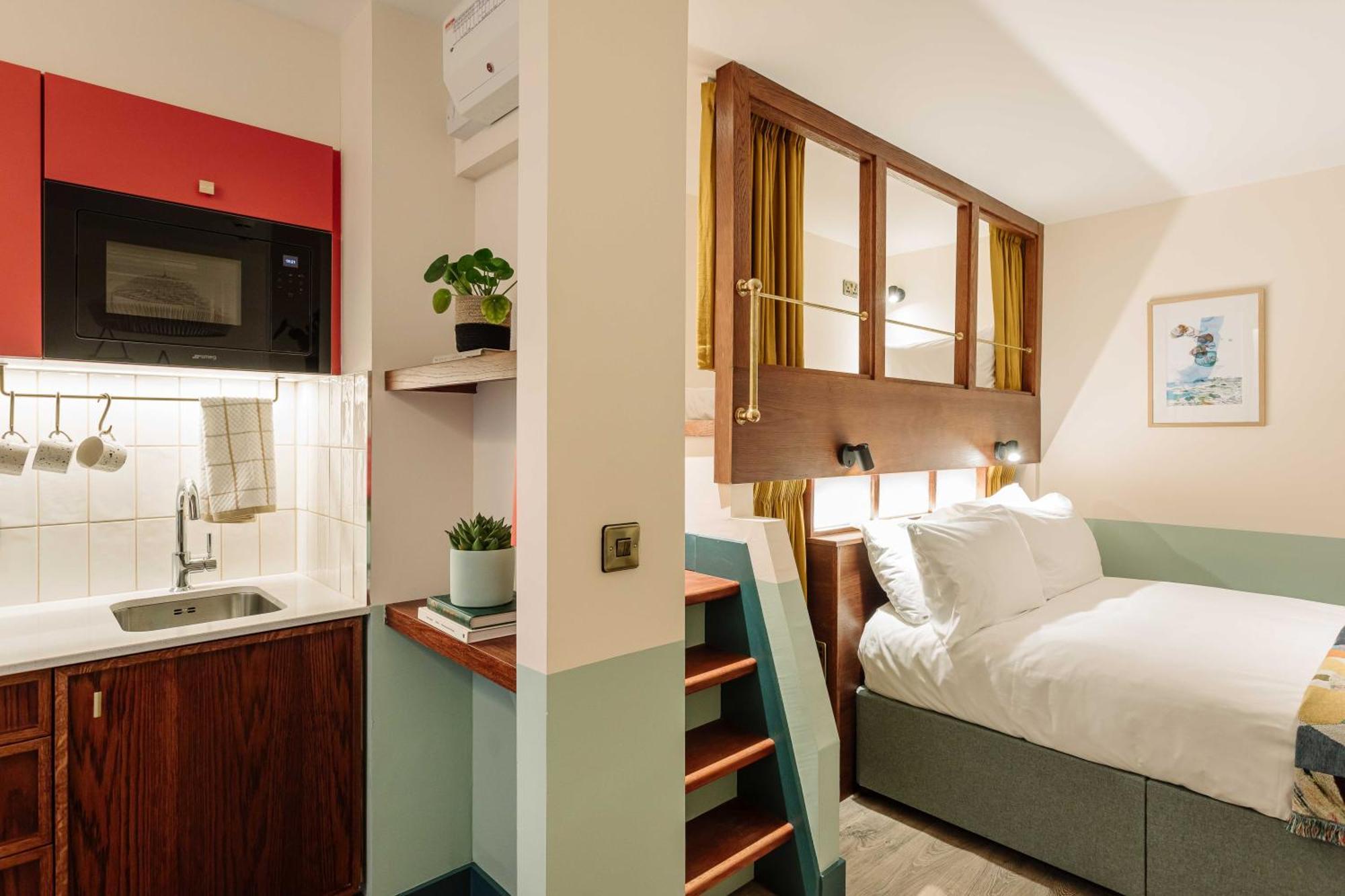 Room2 Belfast Hometel Exterior photo